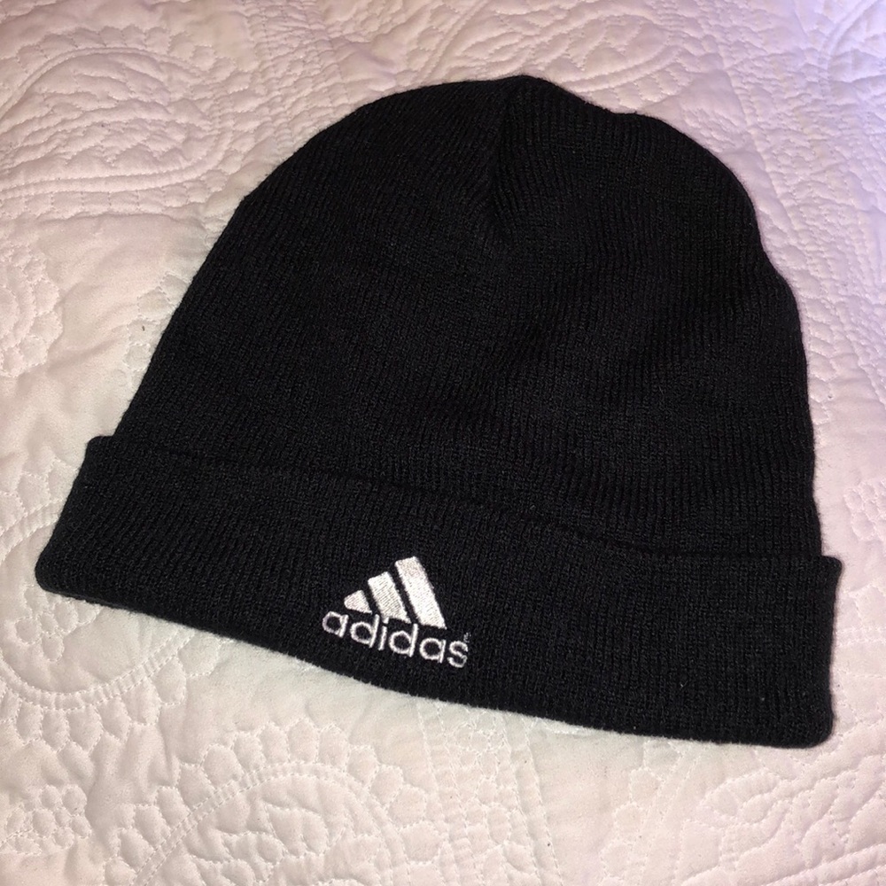 Adidas beanie 🌧